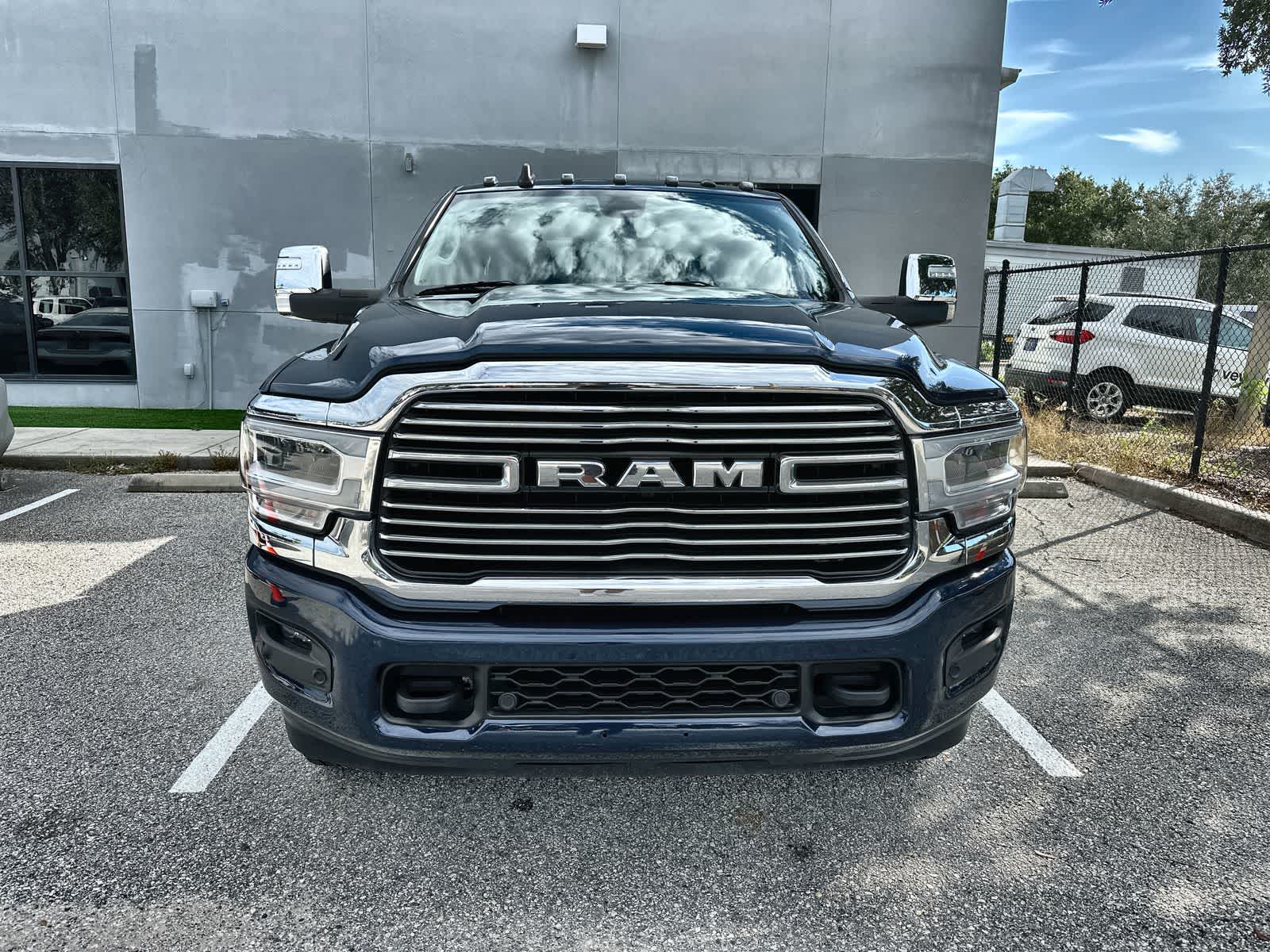 2024 RAM Ram 3500 Pickup Laramie - Photo 12