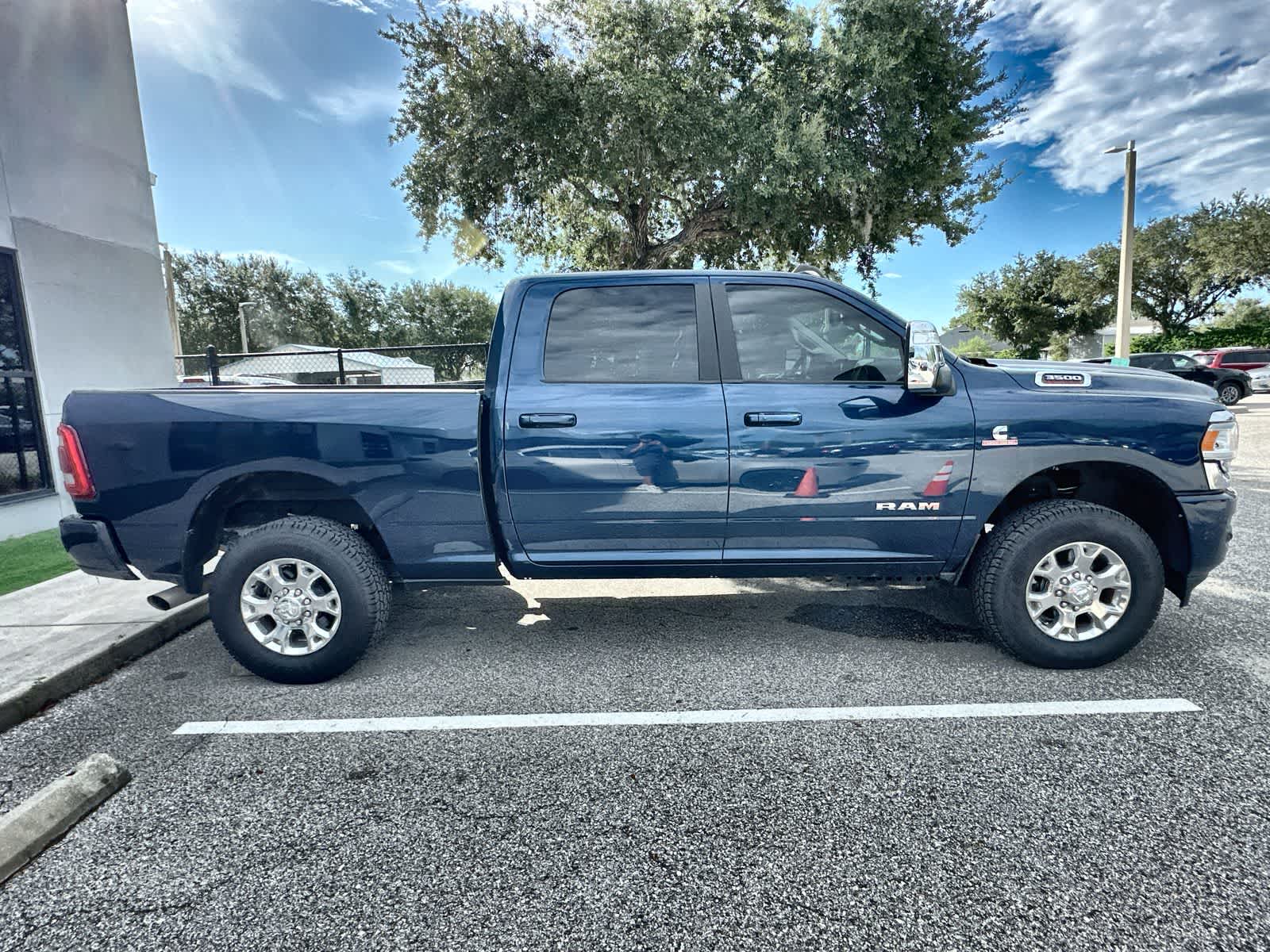 2024 RAM Ram 3500 Pickup Laramie - Photo 10