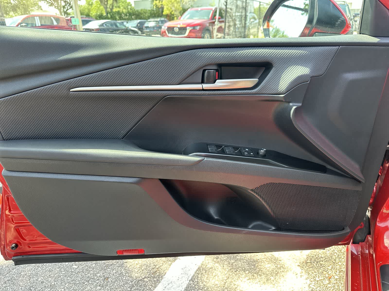 2025 Toyota Camry SE - Photo 26