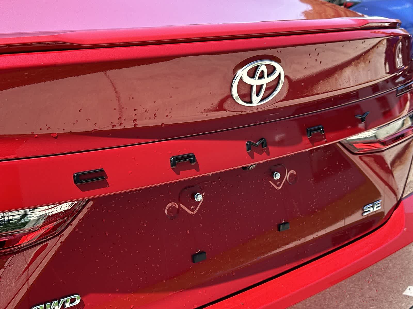 2025 Toyota Camry SE - Photo 13
