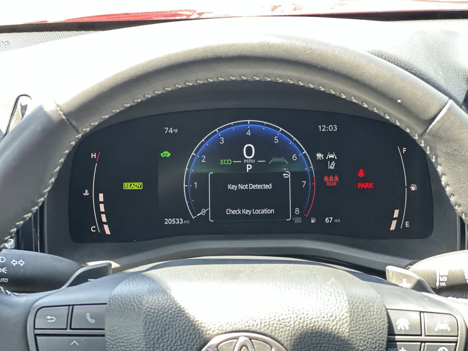 2025 Toyota Camry SE - Photo 22