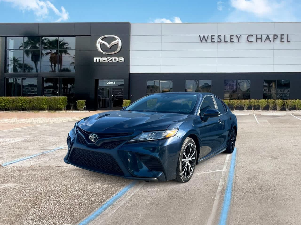 2020 Toyota Camry SE