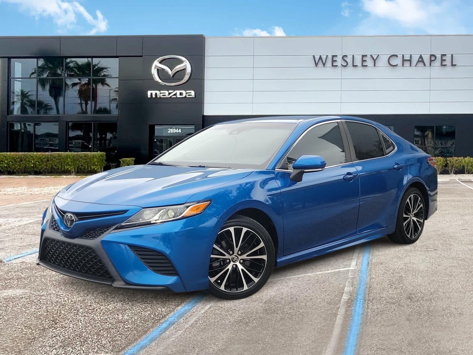 2020 Toyota Camry SE