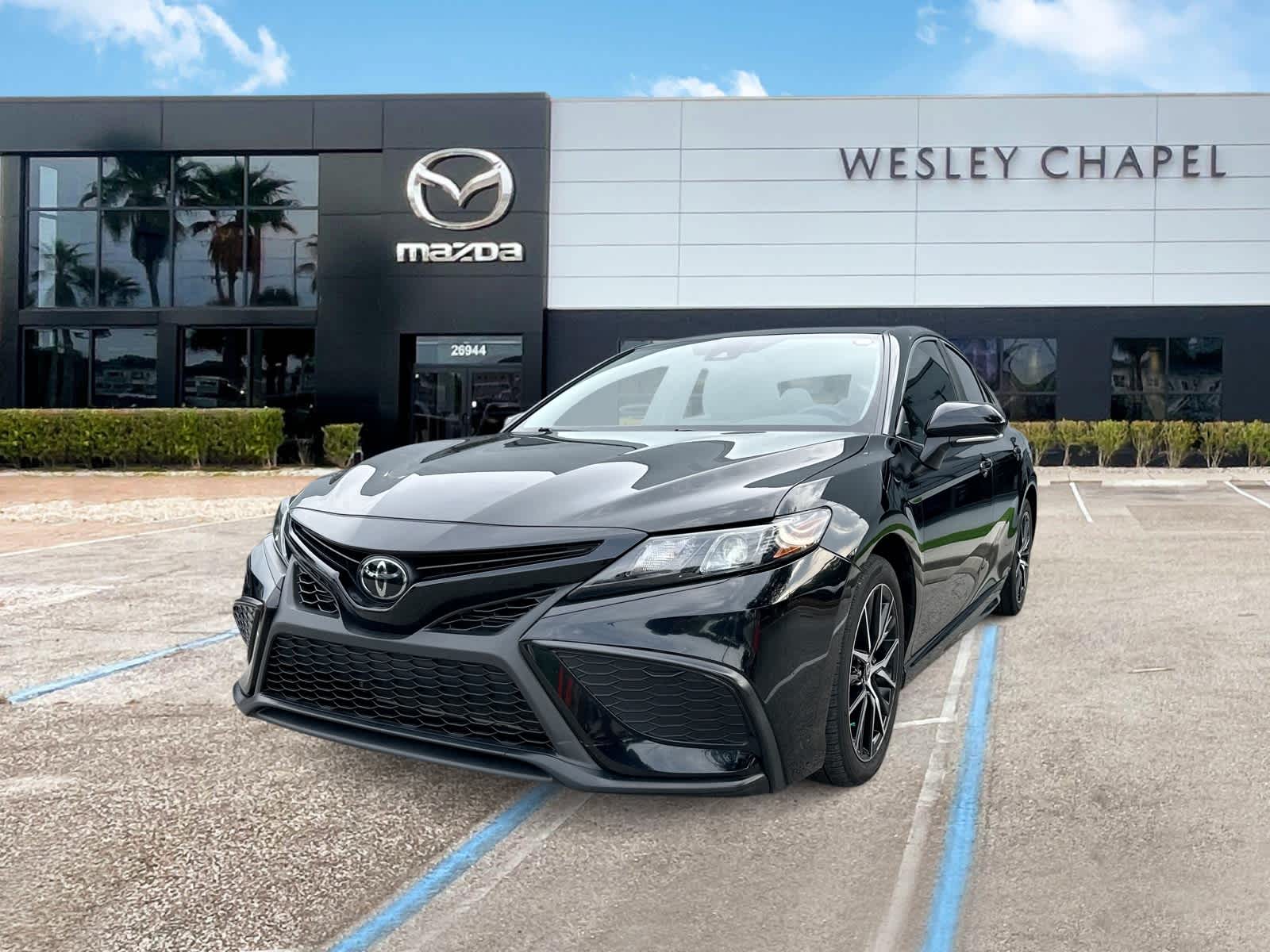 Toyota Camry SE 2024