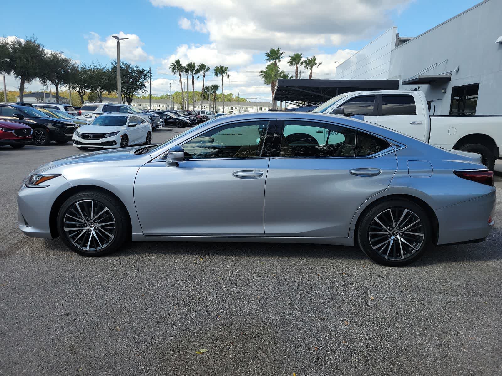 Used 2022 Lexus ES 350 with VIN 58ADZ1B15NU118200 for sale in Wesley Chapel, FL