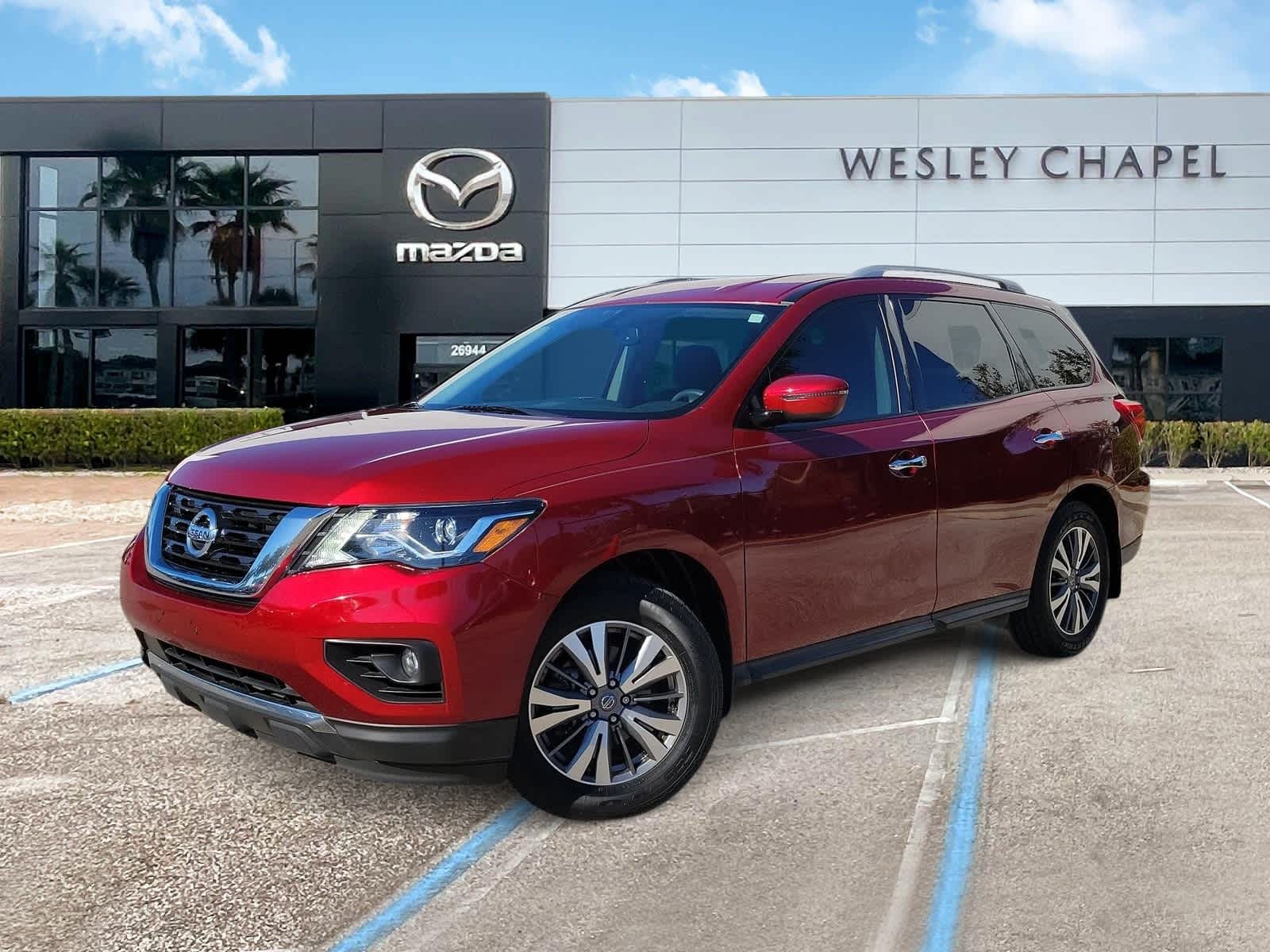 2020 Nissan Pathfinder SV