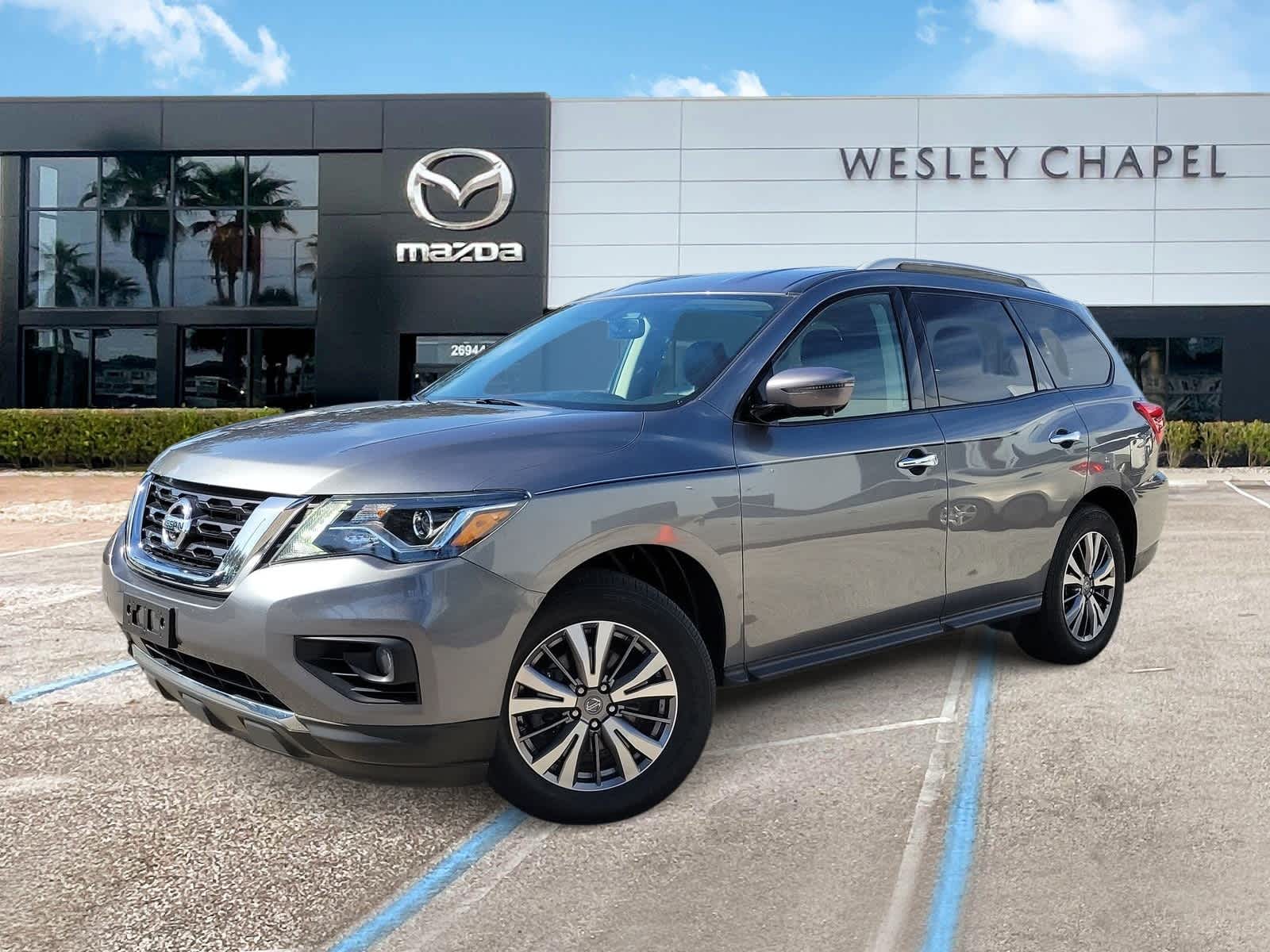 2020 Nissan Pathfinder SL