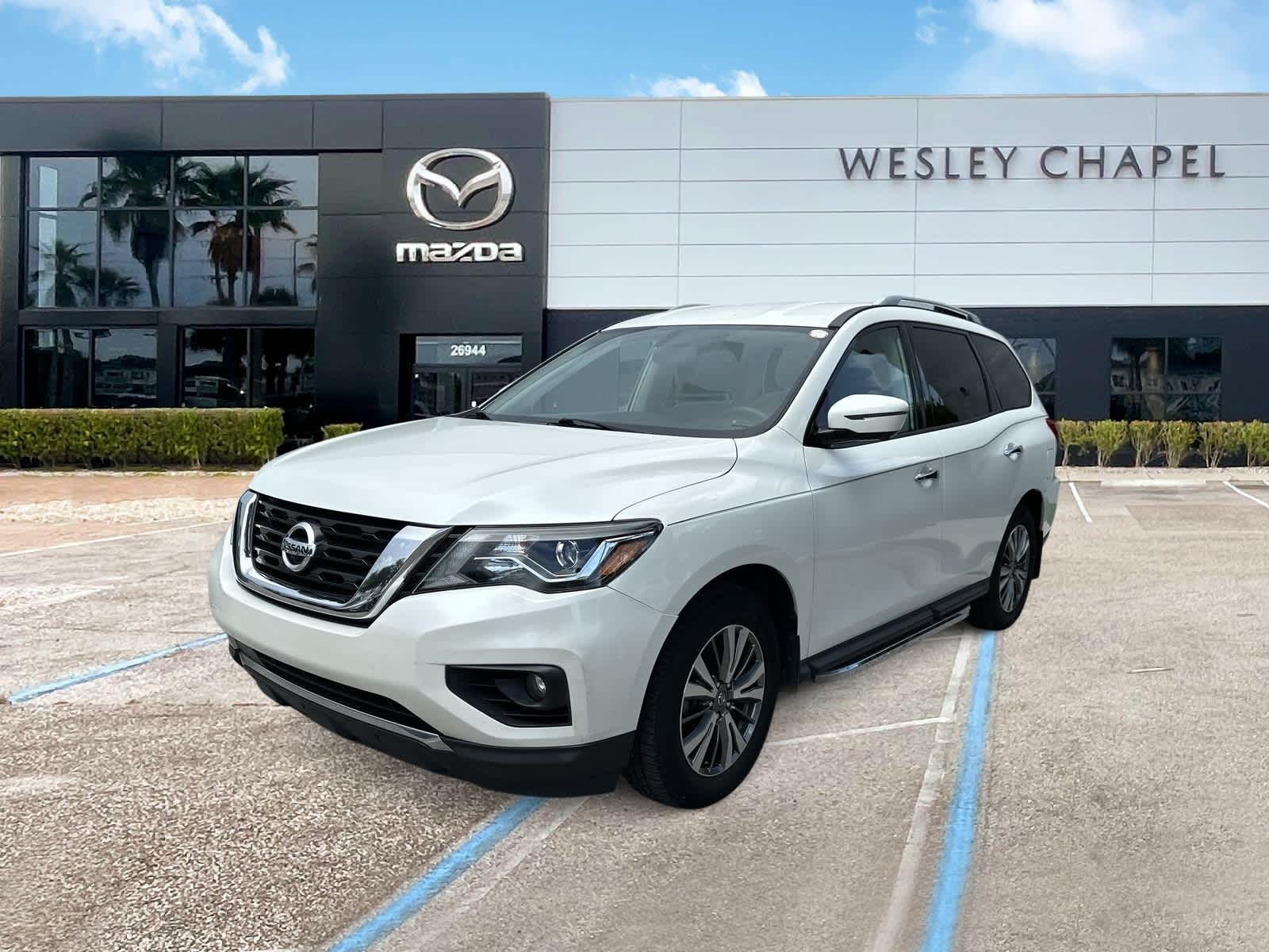 2019 Nissan Pathfinder SL