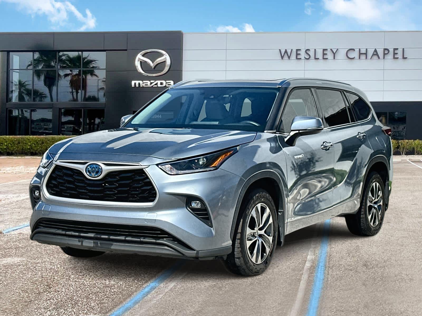 2021 Toyota Highlander Hybrid XLE