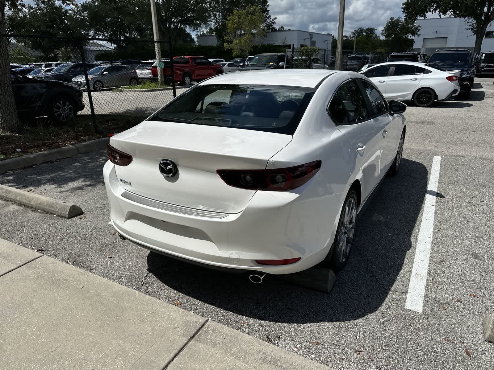 New Snowflake White Pearl Mica 2026 Mazda MAZDA3 Sedan 2.5 S