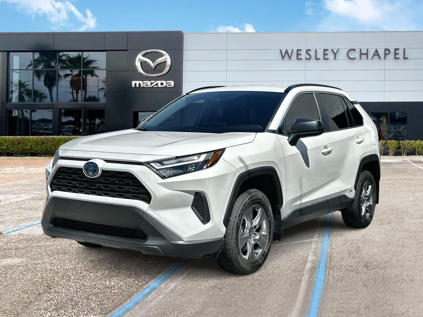 Toyota RAV4 Hybrid LE 2024