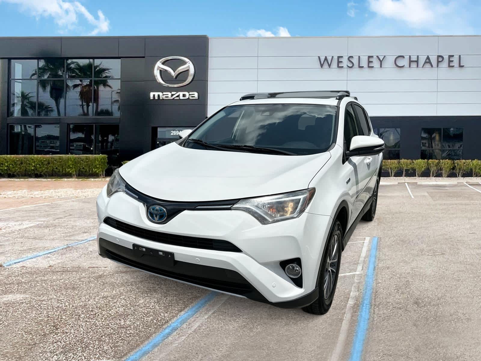 2017 Toyota RAV4 Hybrid XLE