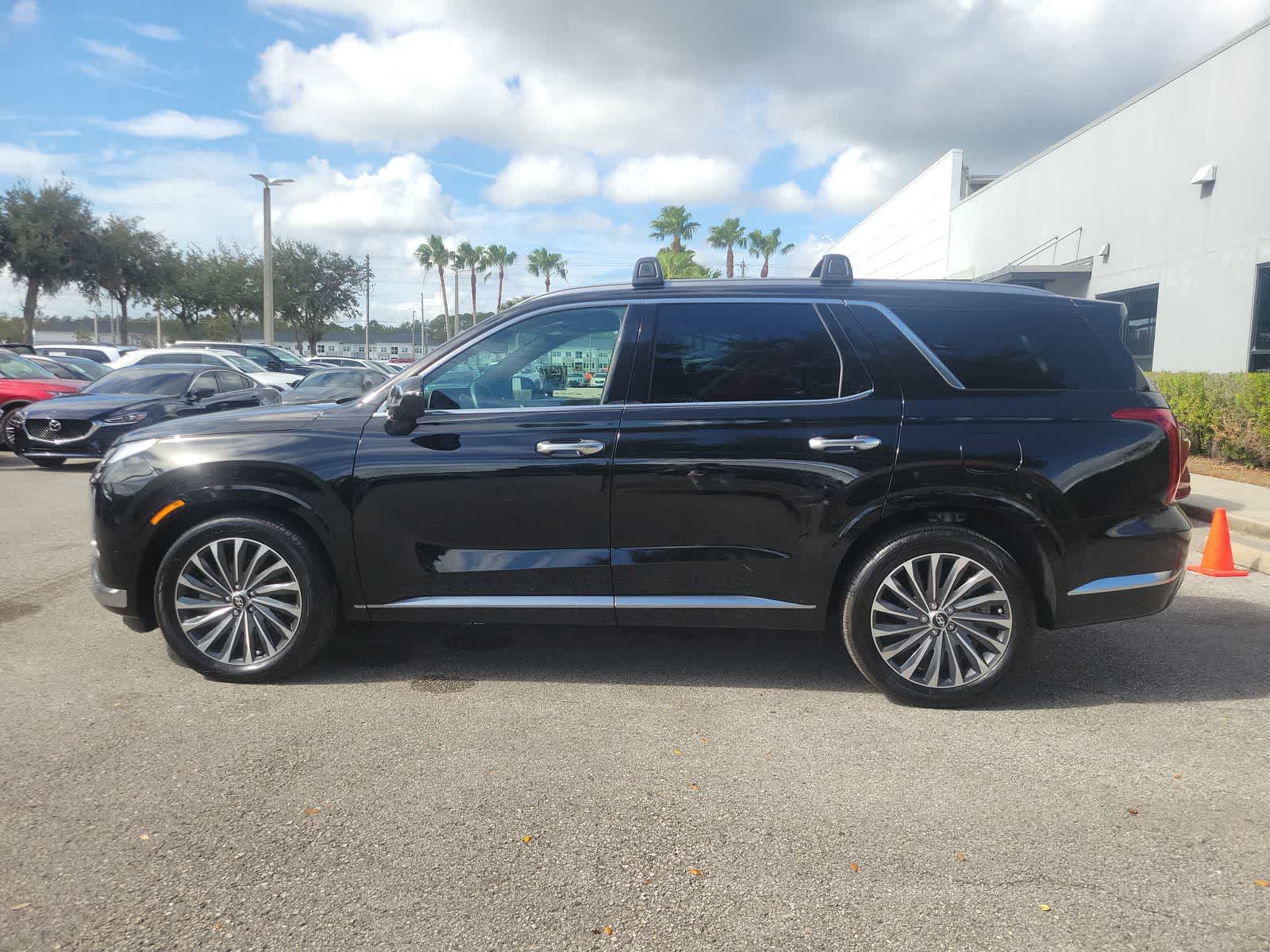 Used 2024 Hyundai Palisade Calligraphy with VIN KM8R74GE3RU751137 for sale in Wesley Chapel, FL