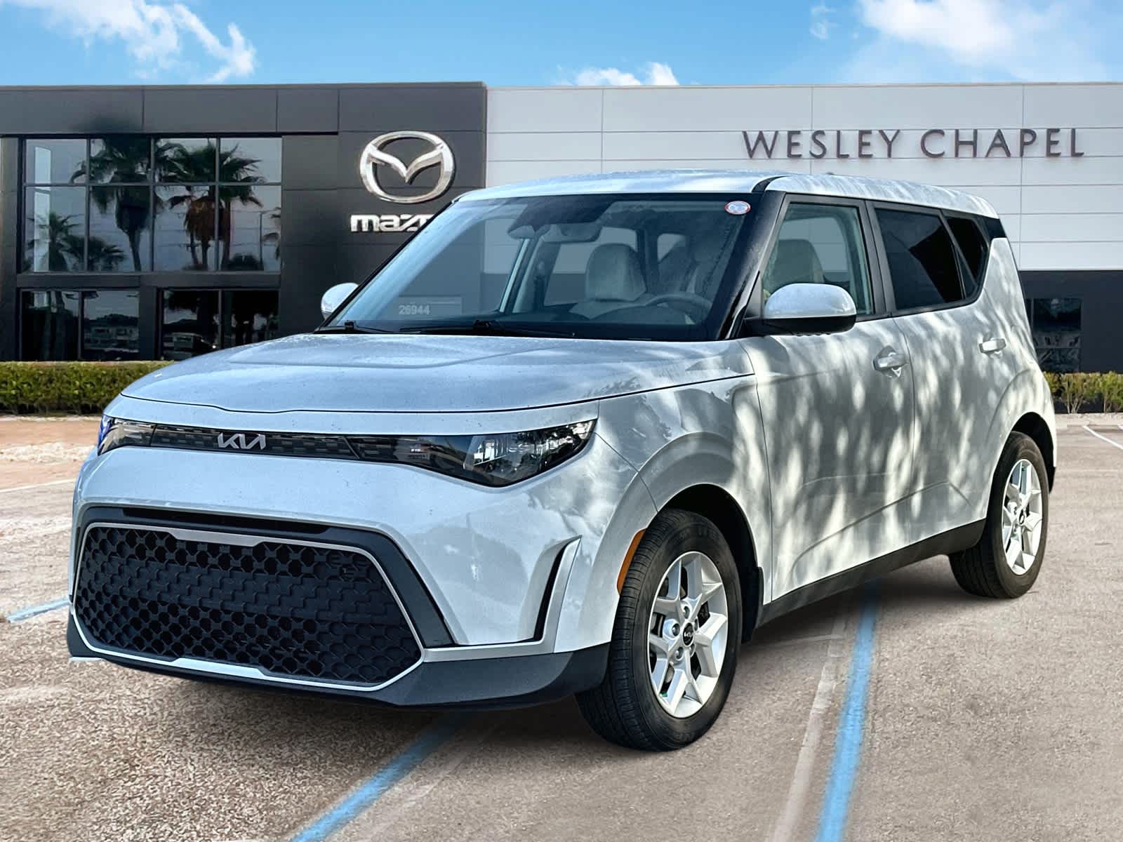 Snow White Pearl 2024 Kia Soul LX FWD SUV / Crossover Front-Wheel Drive Continuously Variable Transmission