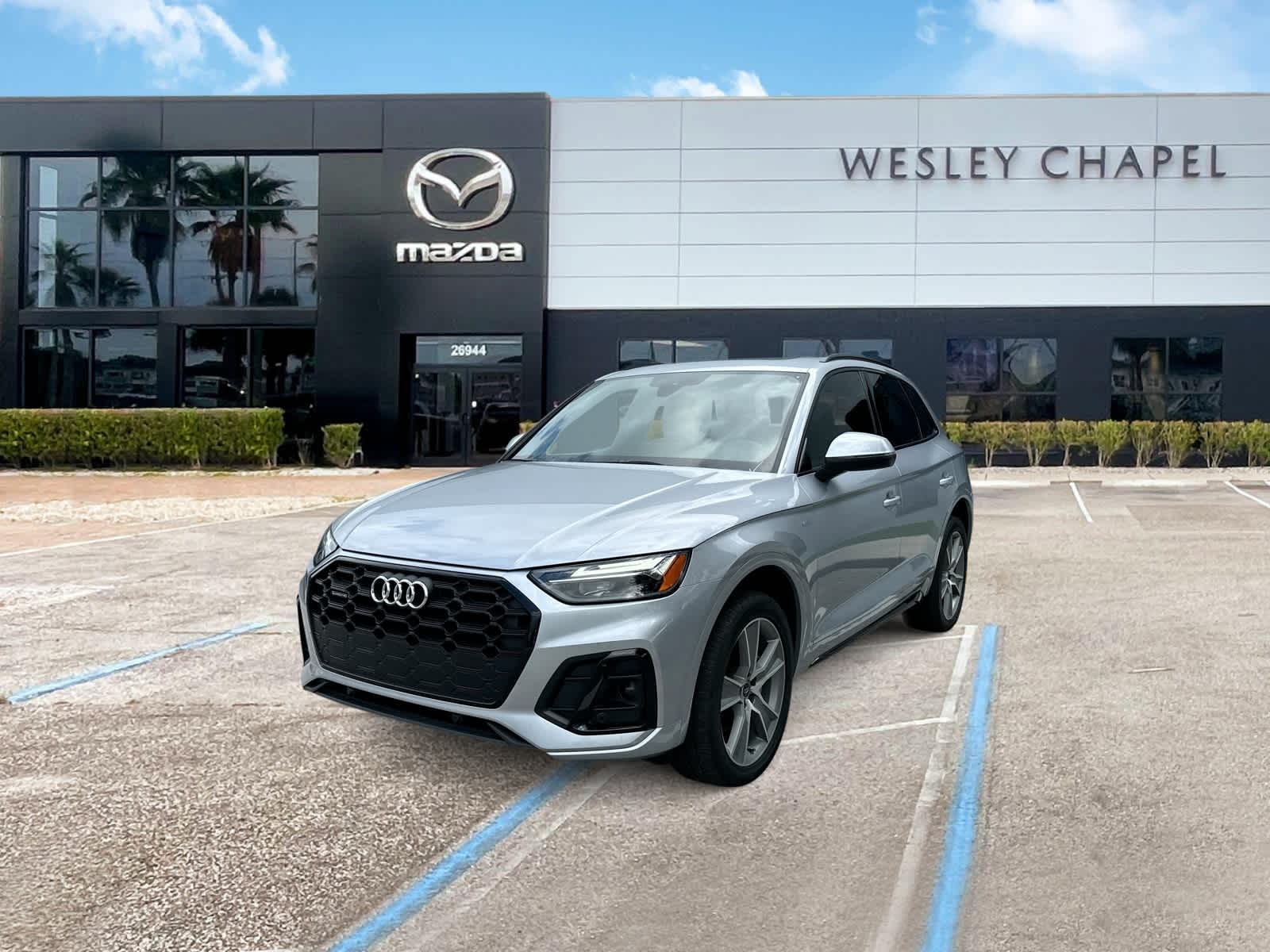 Florett Silver Metallic 2025 Audi Q5 SUV / Crossover All-Wheel Drive 7-Speed Automatic