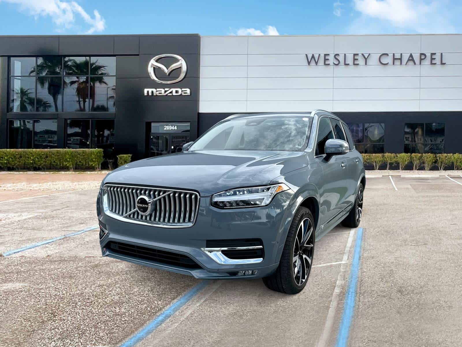 2023 Volvo XC90 Plus