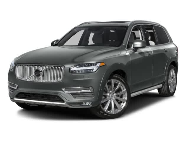 2016 Volvo XC90 Momentum's photo