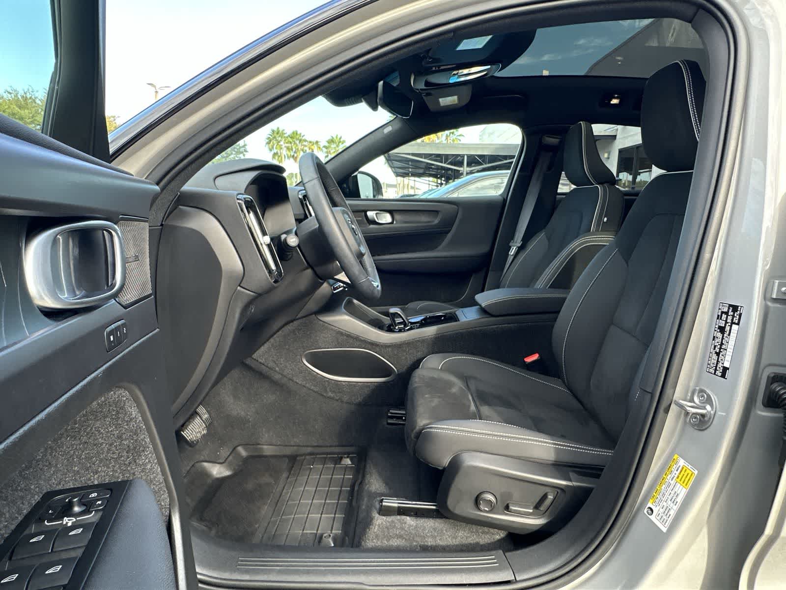 Used 2022 Volvo C40 Ultimate with VIN YV4ED3GB7N2007975 for sale in Wesley Chapel, FL