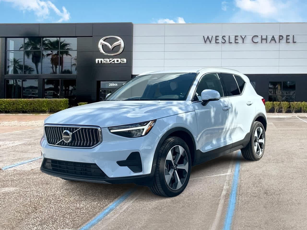2024 Volvo XC40 