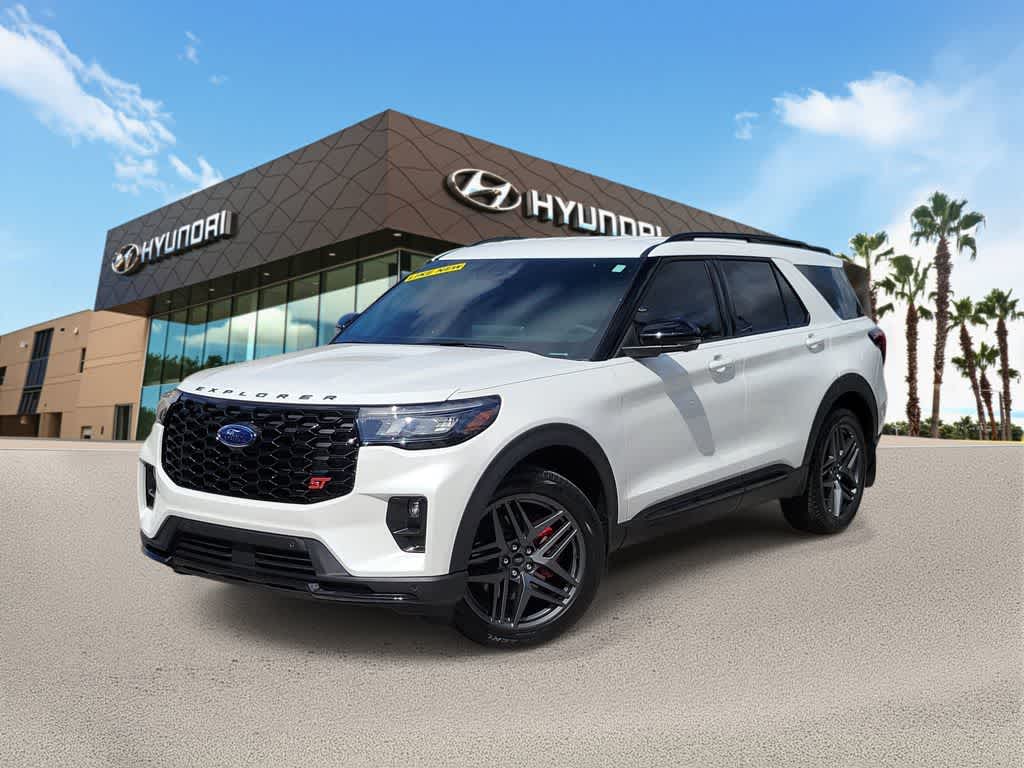 2025 Ford Explorer