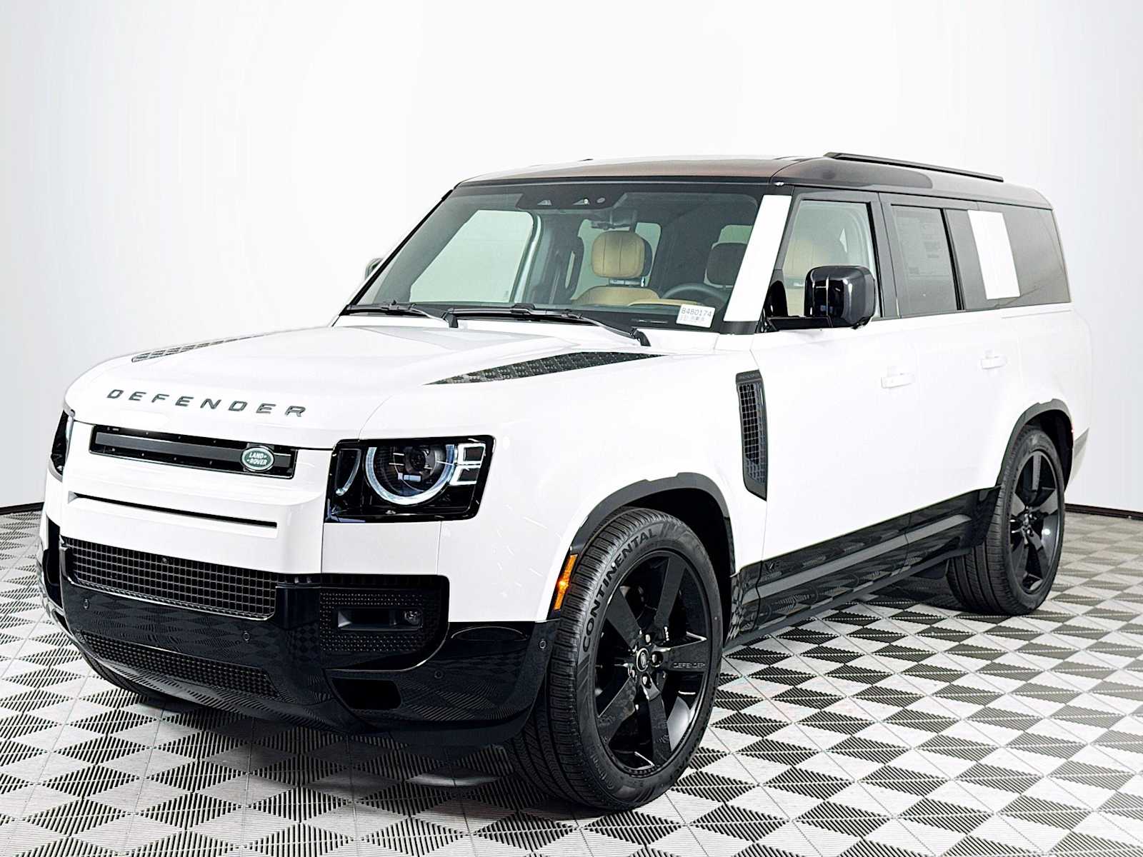 2025 Land Rover Defender V8's photo