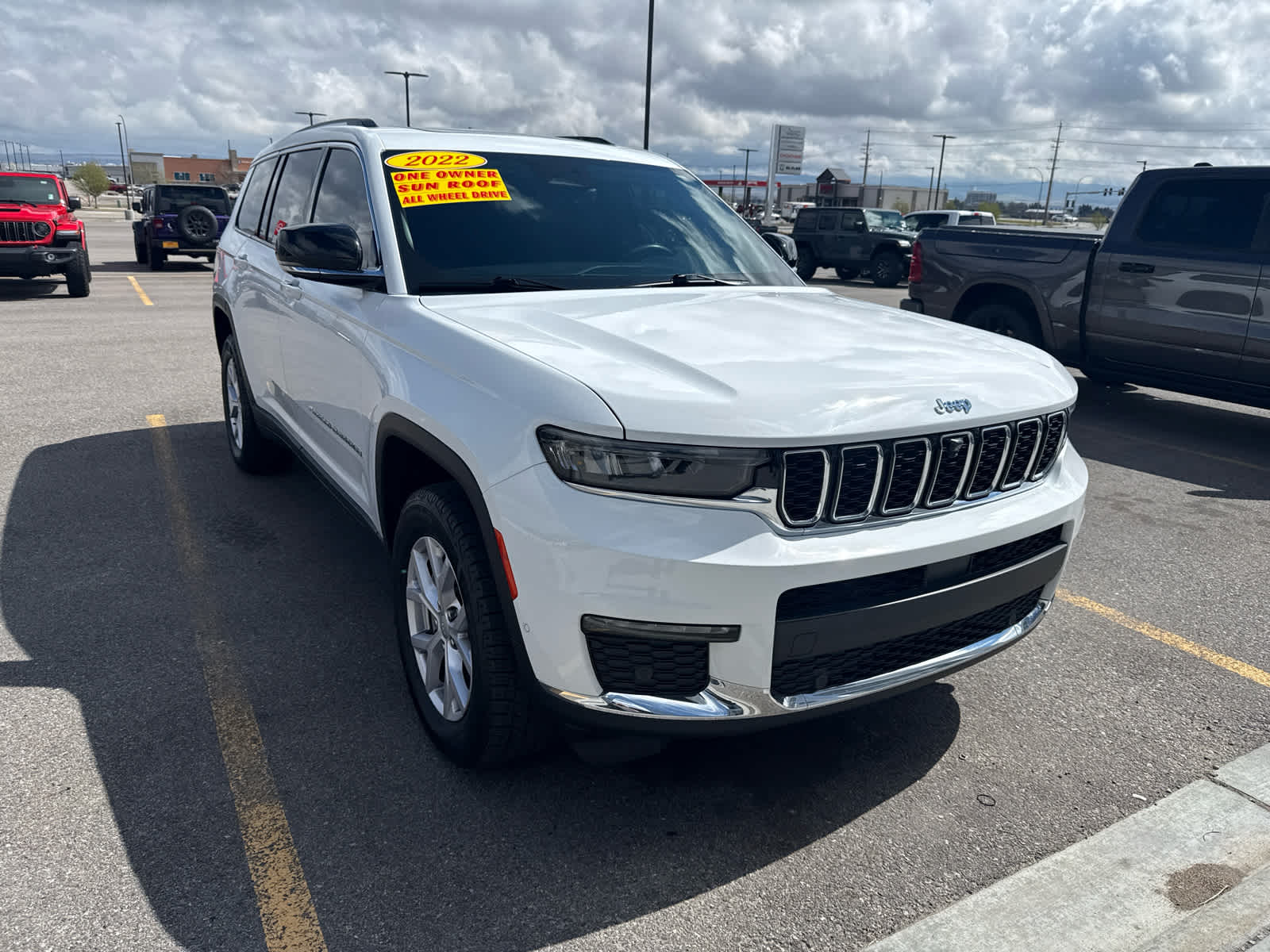 Bright White Clearcoat 2022 Jeep Grand Cherokee L Limited 4WD SUV / Crossover Four-Wheel Drive 8-Speed Automatic