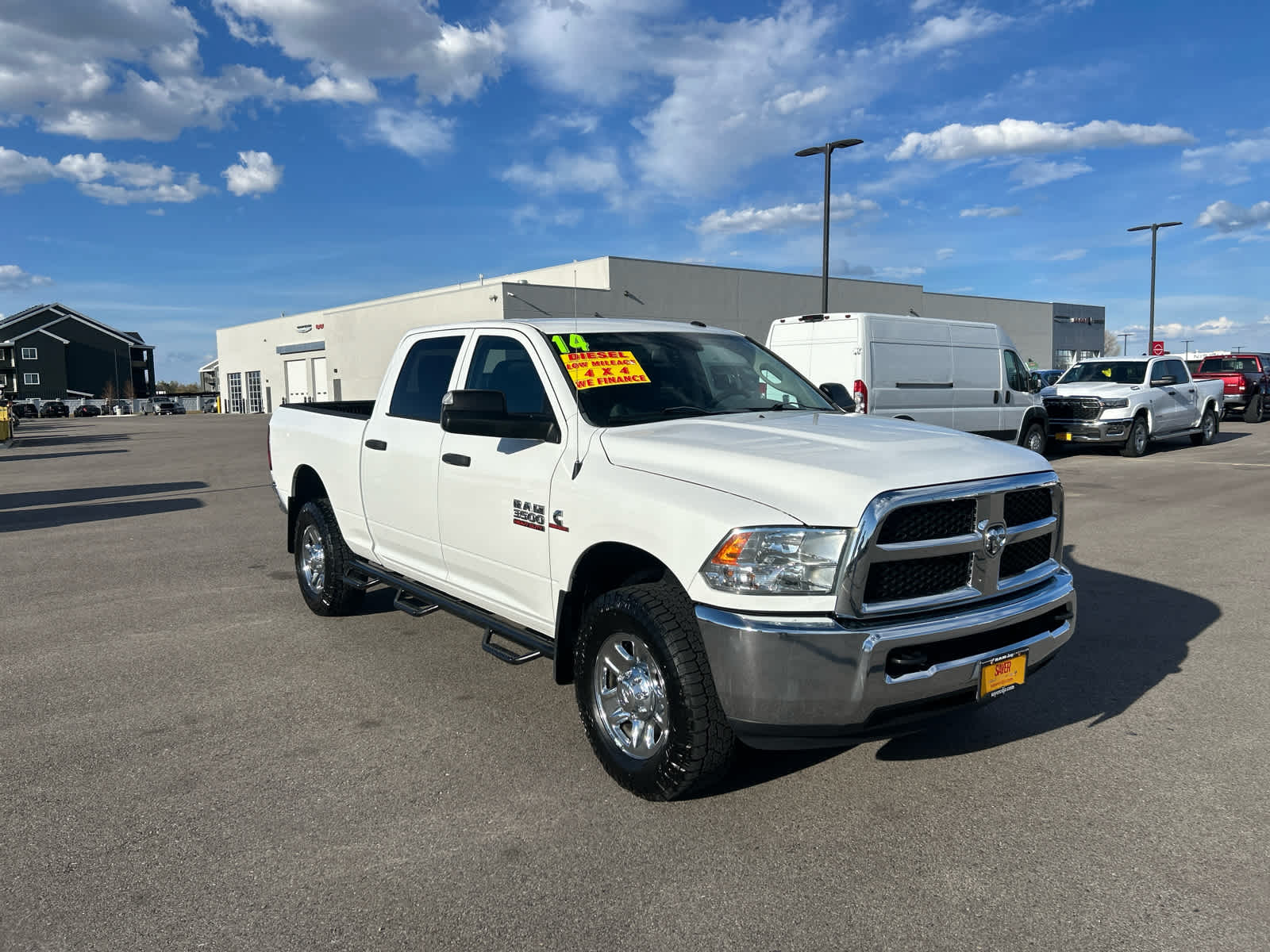 Bright White Clearcoat 2014 RAM 3500 Tradesman Crew Cab 4WD Pickup Truck Four-Wheel Drive 6-Speed Automatic