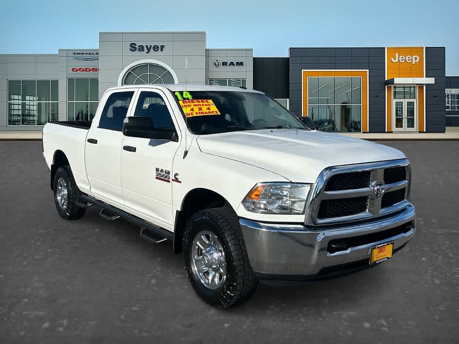 Bright White Clearcoat 2014 RAM 3500 Tradesman Crew Cab 4WD Pickup Truck Four-Wheel Drive 6-Speed Automatic