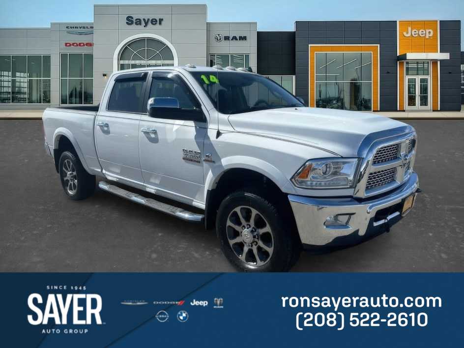 2014 RAM 3500 Laramie Crew Cab 4WD