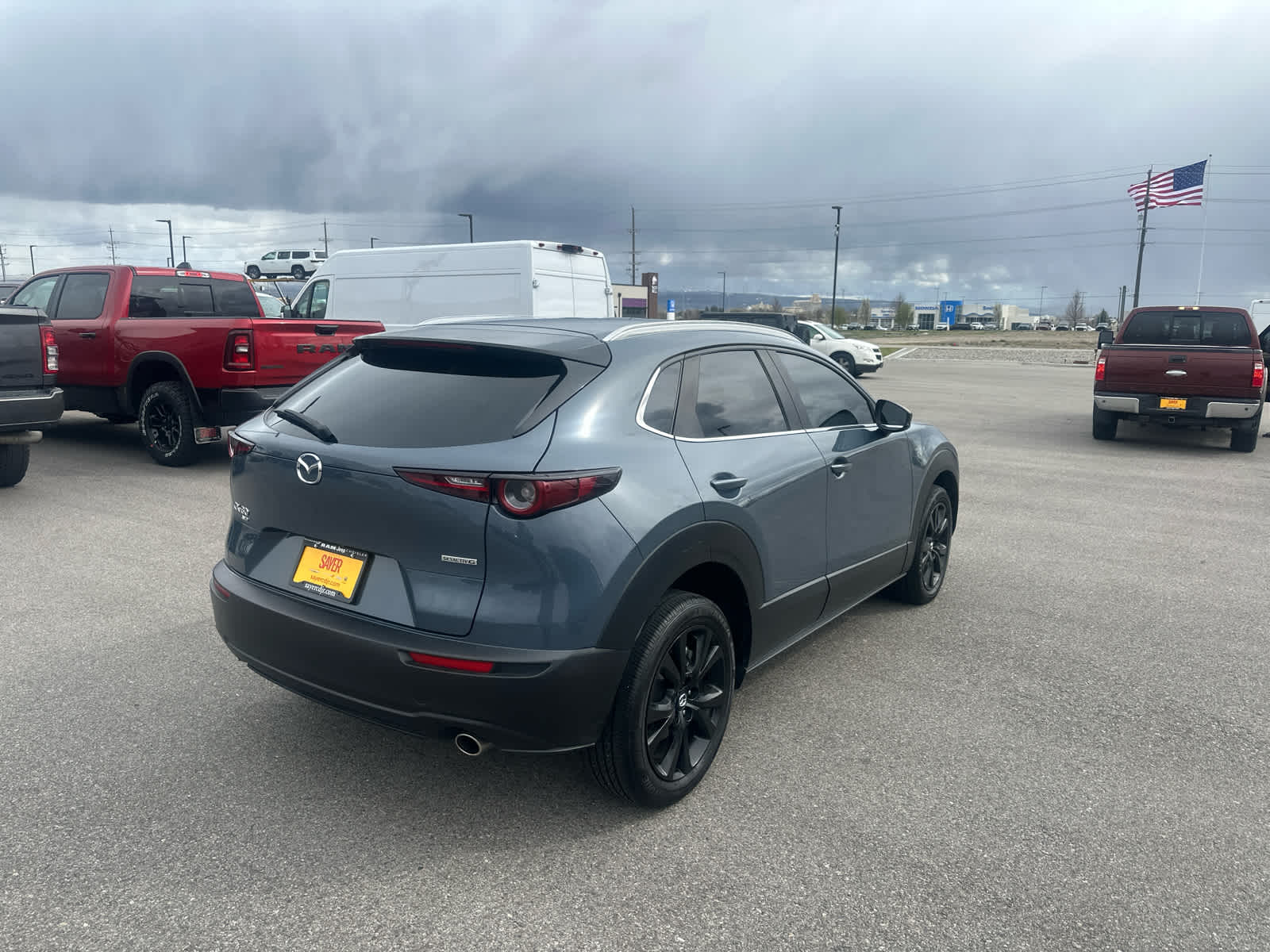 View vehicle photo 3