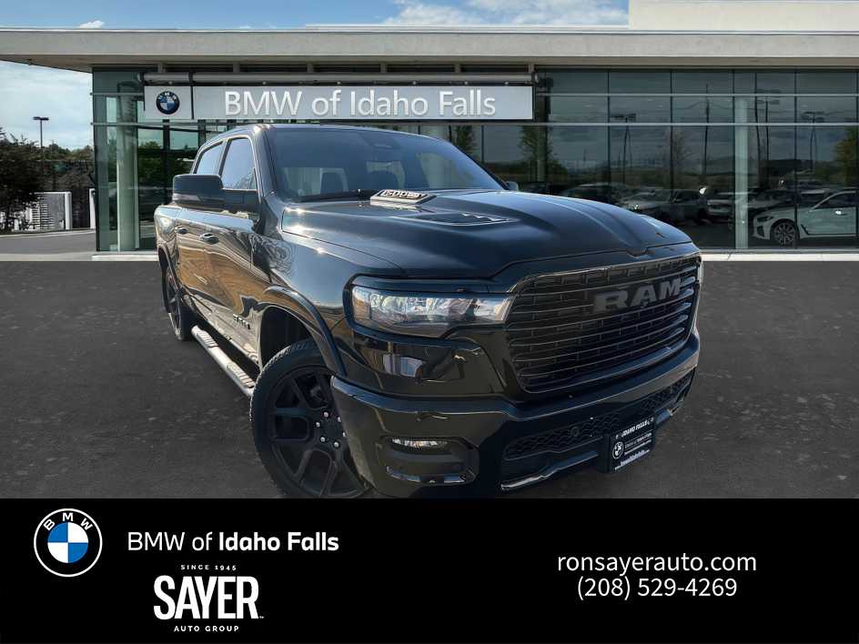 2025 RAM 1500 Laramie Crew Cab 4WD