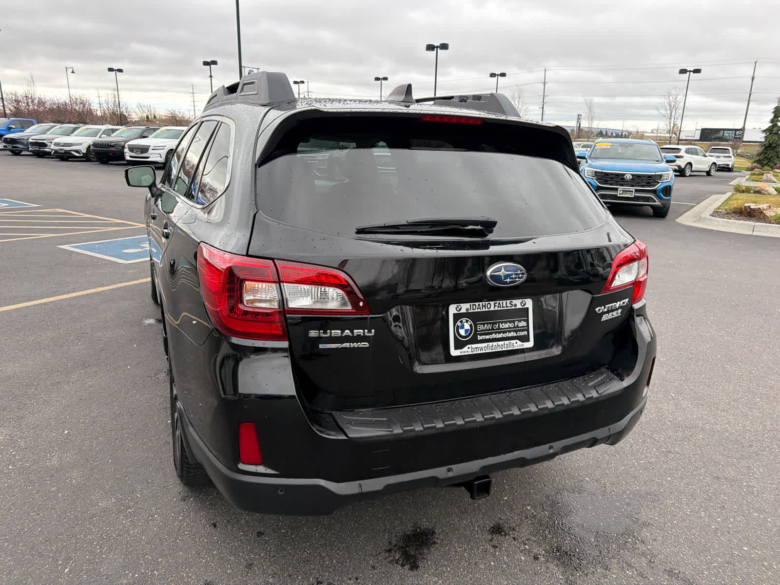 View vehicle photo 5