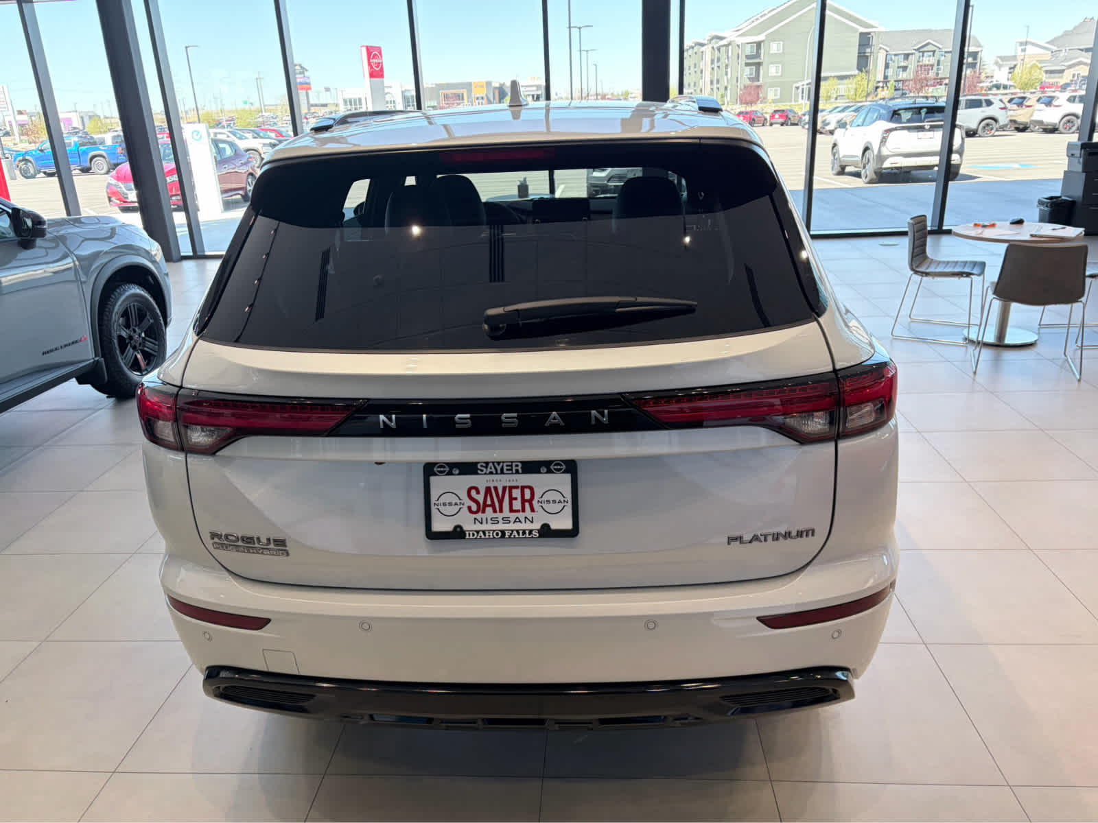 View vehicle photo 6