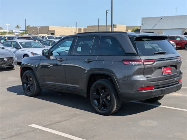 2023 Jeep Grand Cherokee Altitude 4