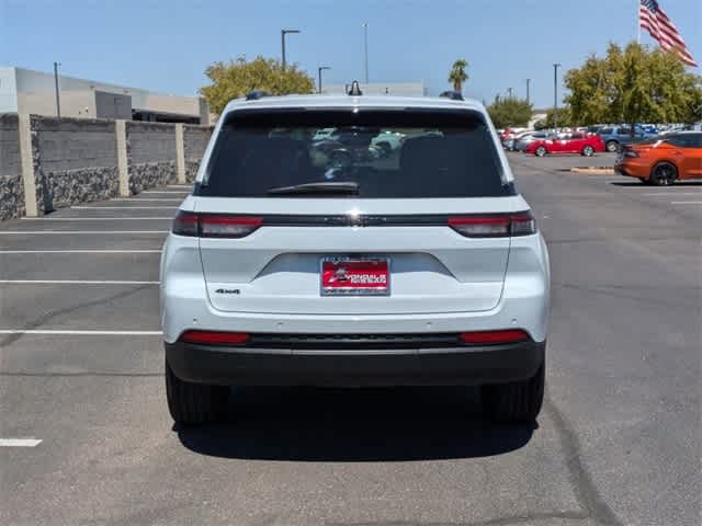 2023 Jeep Grand Cherokee Altitude 5