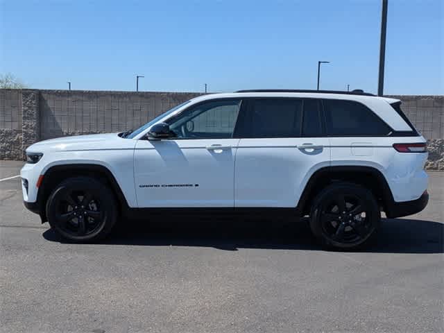 2023 Jeep Grand Cherokee Altitude 3