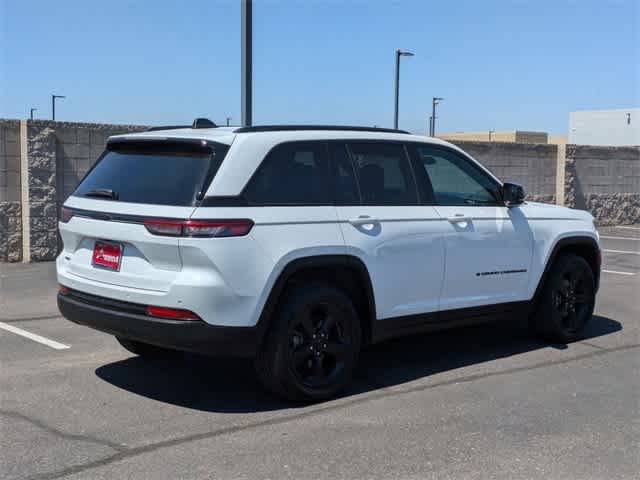 2023 Jeep Grand Cherokee Altitude 6