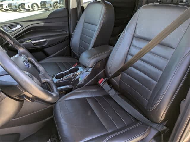 2016 Ford Escape Titanium 25