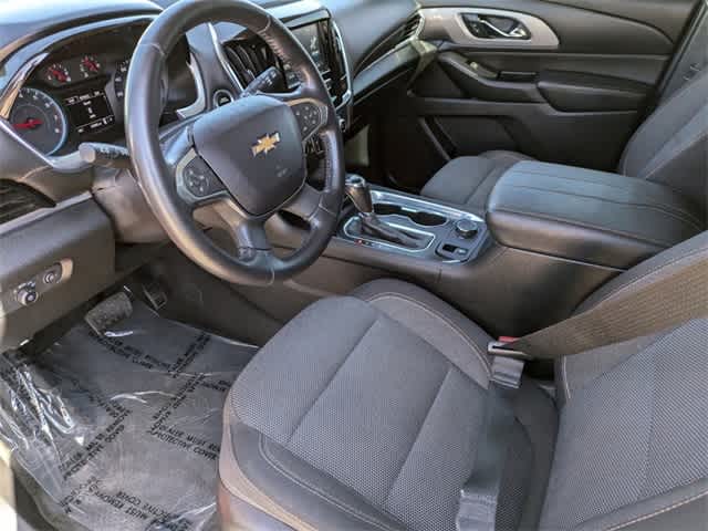 2018 Chevrolet Traverse LT Cloth 2