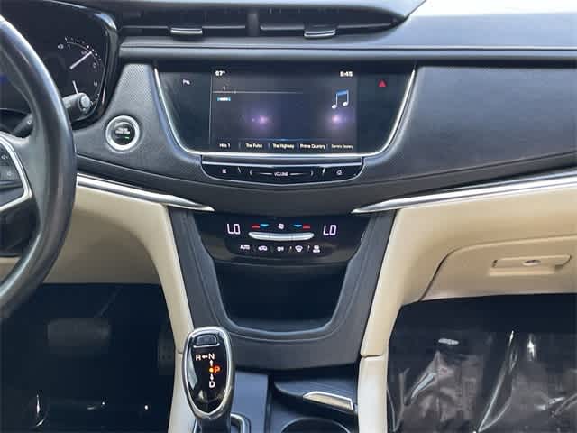 2017 Cadillac XT5 FWD 19