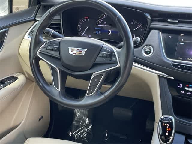 2017 Cadillac XT5 FWD 18