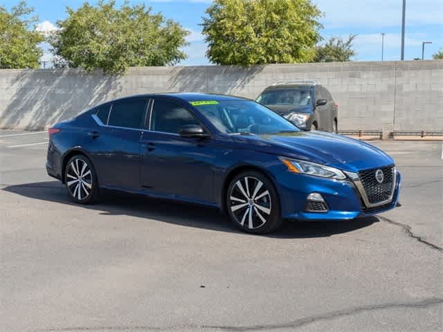 2022 Nissan Altima 2.0 SR 8