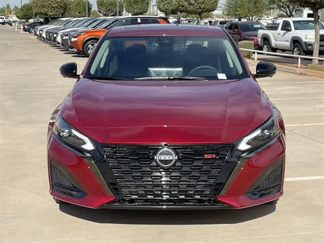 2023 Nissan Altima 2.0 SR 9