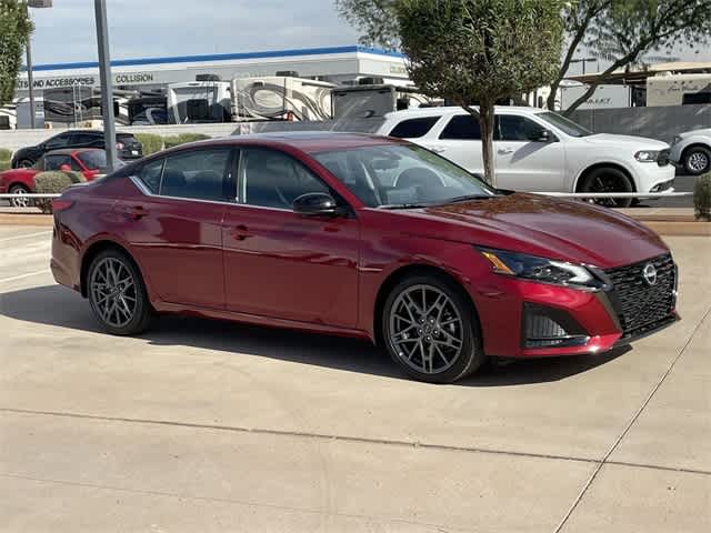 2023 Nissan Altima 2.0 SR 8