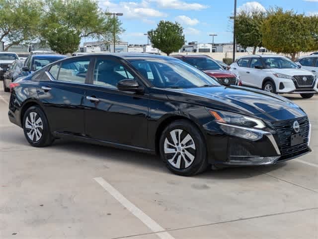 2023 Nissan Altima 2.5 S 8