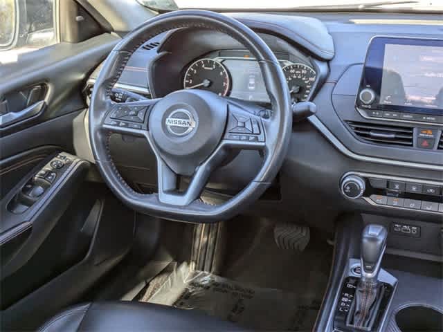 2022 Nissan Altima 2.5 SR 16