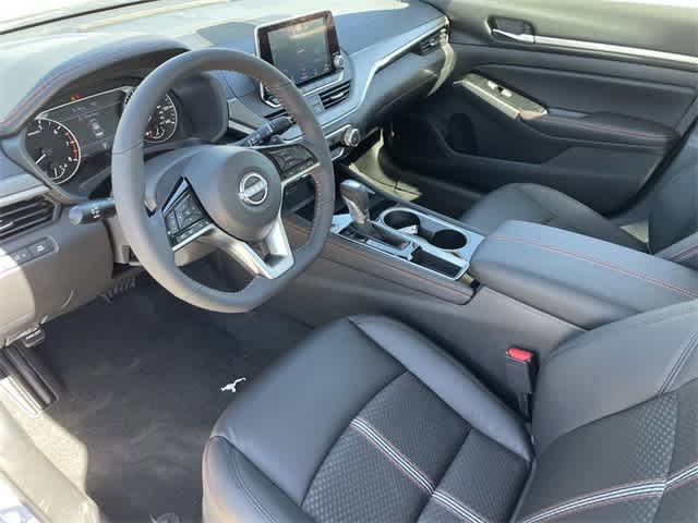 2024 Nissan Altima 2.5 SR 2