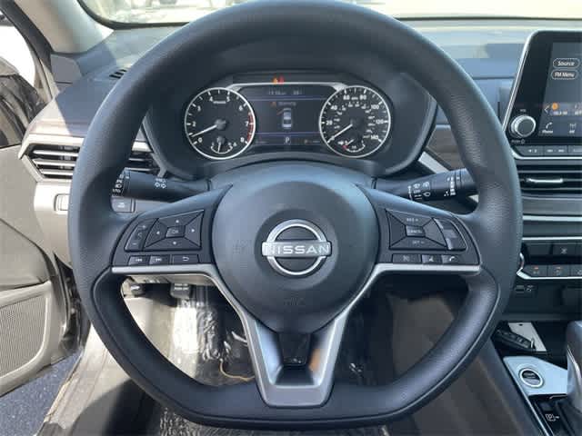 2024 Nissan Altima 2.5 SV 20