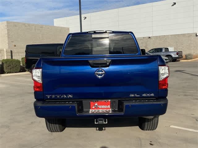 2017 Nissan Titan SL 4x4 Crew Cab 5