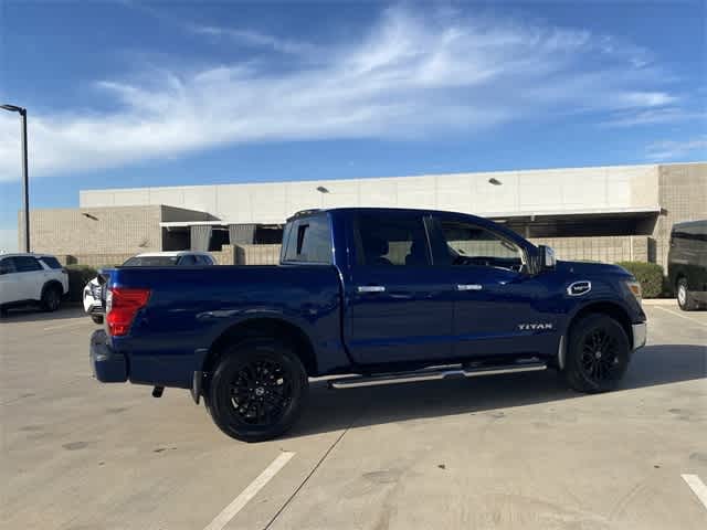 2017 Nissan Titan SL 4x4 Crew Cab 6